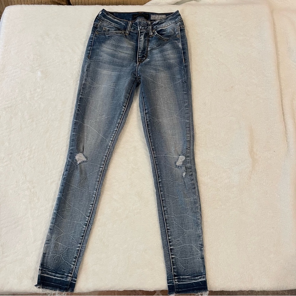 Aeropostale distressed/acid wash high-waisted jeggings